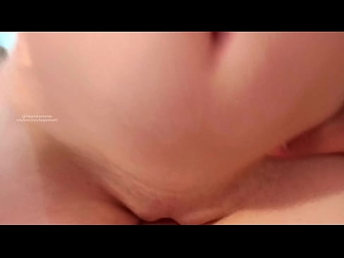 ❤️ Dormire nella stanza di mia sorella ed è così che mi sono svegliato ❤️❌ Video di sessoal it.yourxxxvideos.ru ❌❤