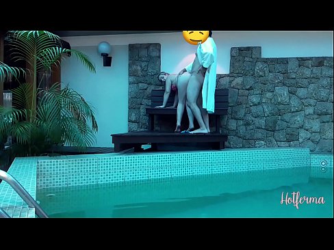 ❤️ Il capo invita la cameriera alla piscina, ma non poteva resistere a un caldo ❤️❌ Video di sessoal it.yourxxxvideos.ru ❌❤