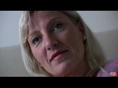 ❤️ La madre che abbiamo tutti scopato ... Signora, si comporti bene! ❤️❌ Video di sessoal it.yourxxxvideos.ru ❌❤